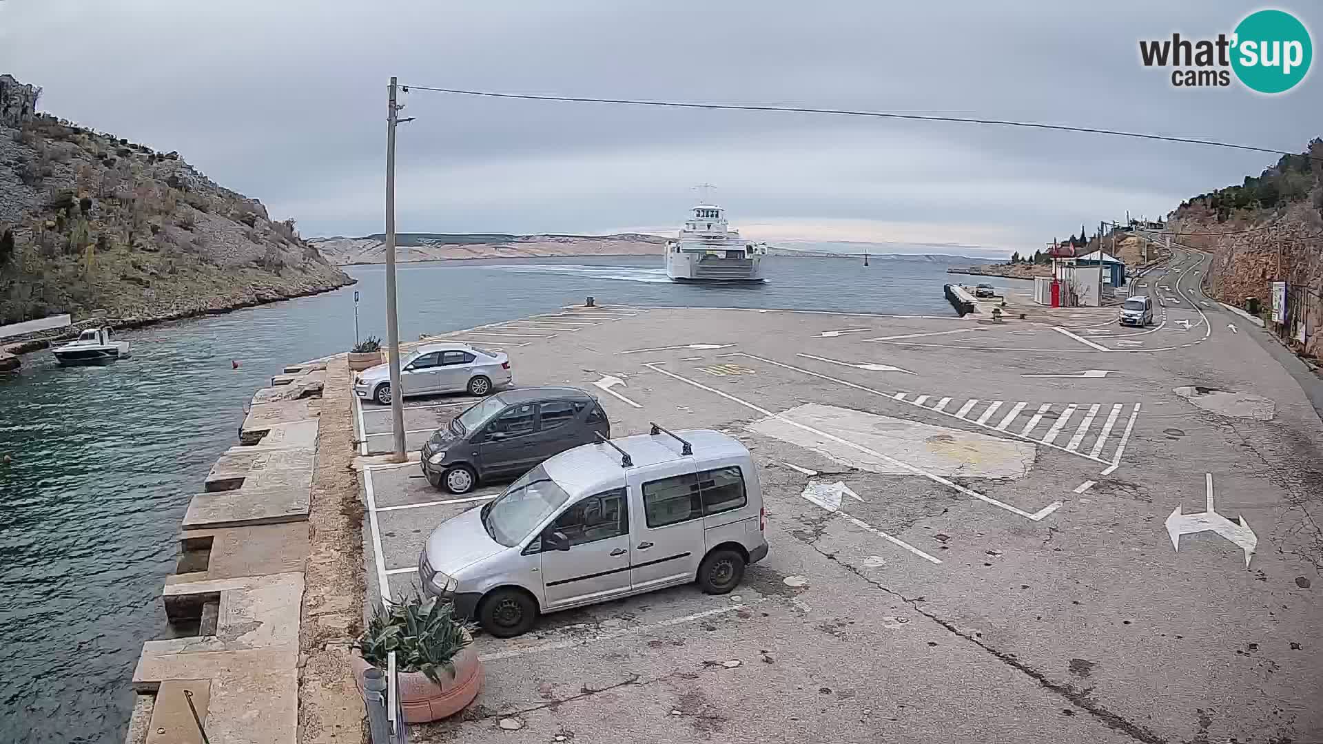 Webcam Fährhafen Prizna – zur Insel Pag