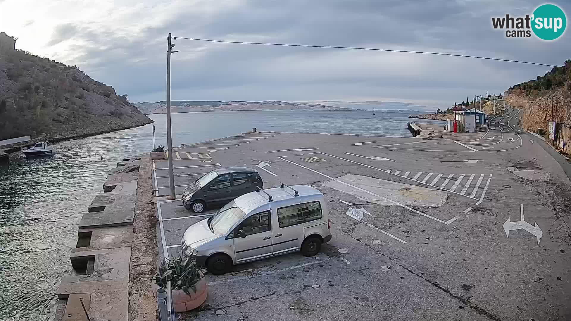 Webcam Prizna ferry port to Pag island