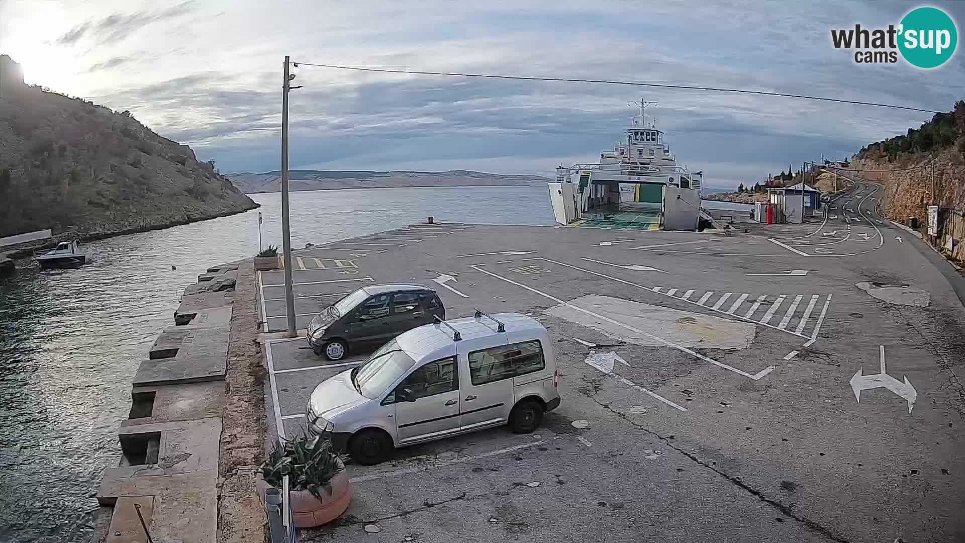 Webcam port de ferry de Prizna – vers l’île de Pag
