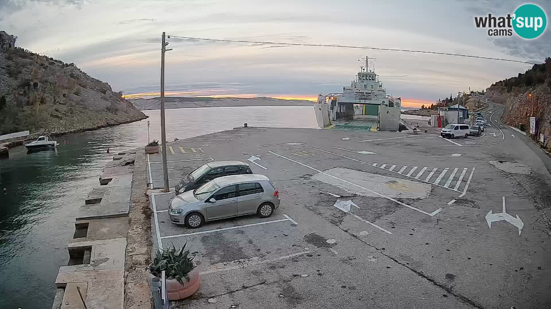 Webcam Fährhafen Prizna – zur Insel Pag
