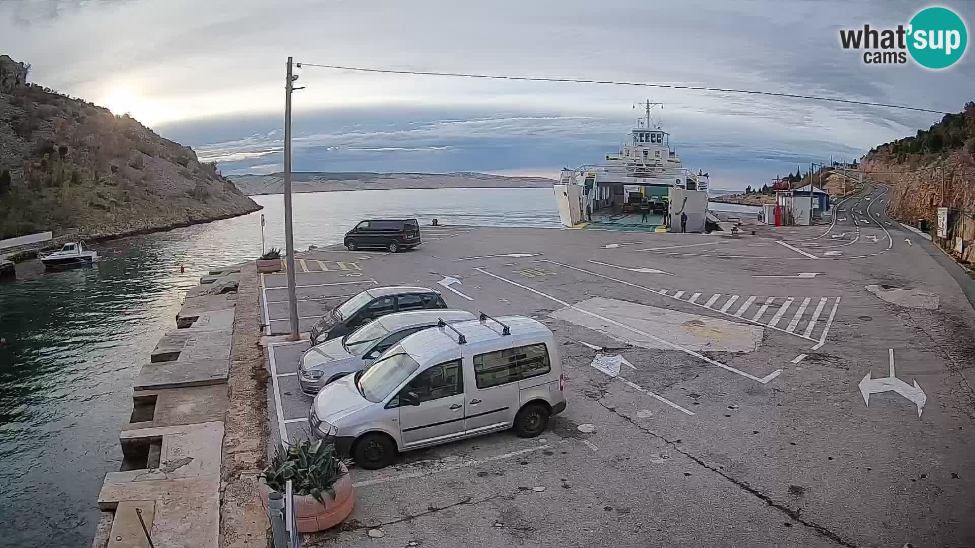 Webcam Fährhafen Prizna – zur Insel Pag