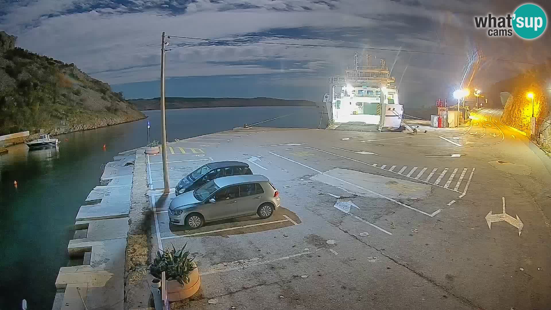 Webcam Prizna ferry port to Pag island
