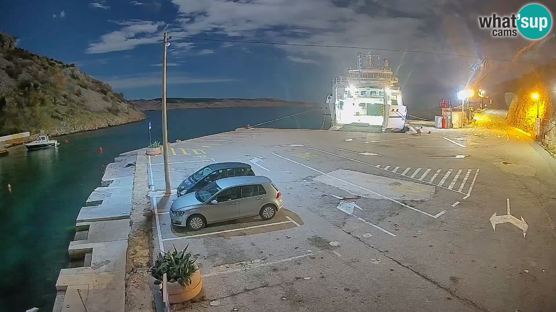 Webcam Prizna ferry port to Pag island