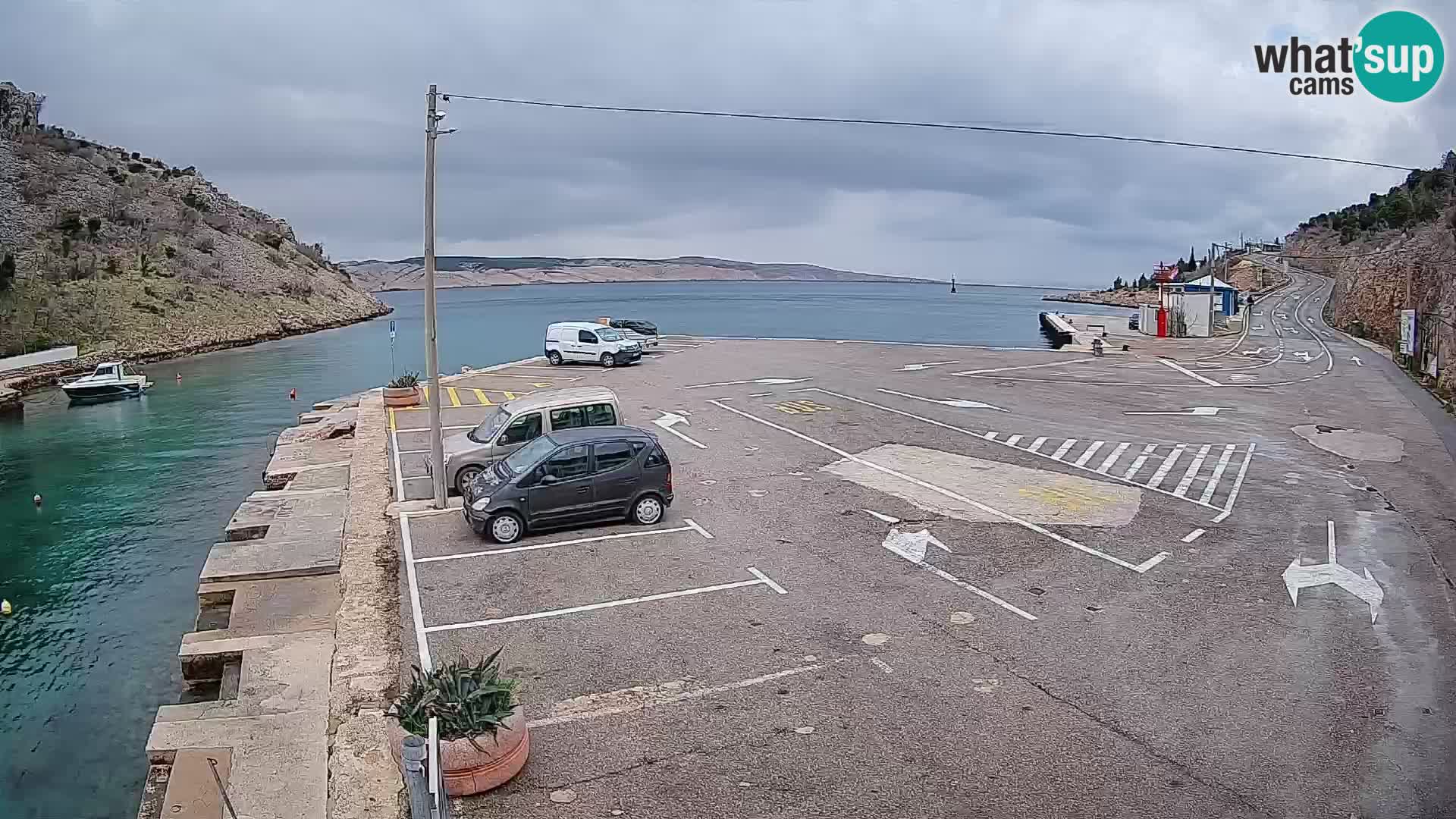 Webcam Prizna ferry port to Pag island