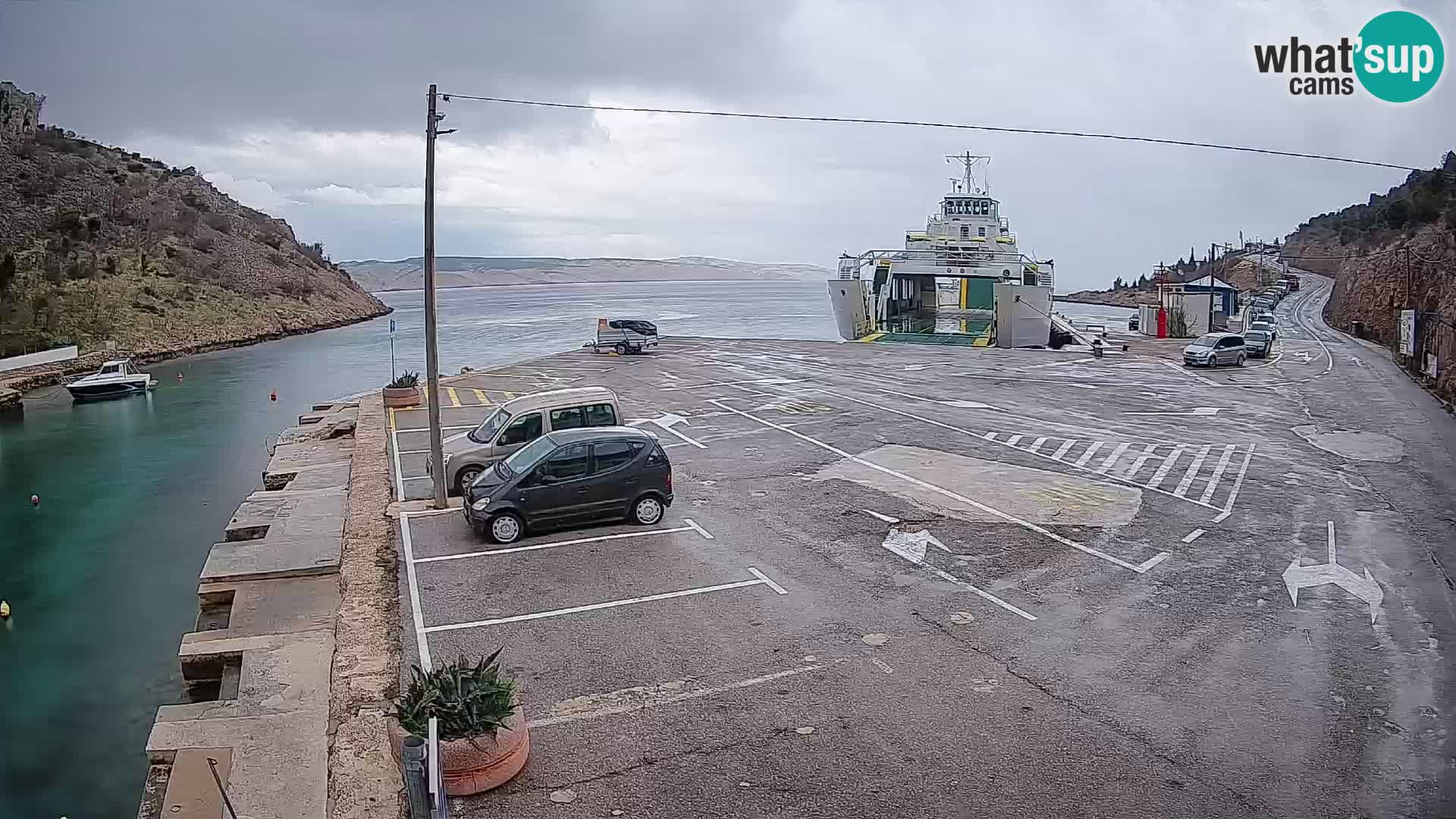 Webcam Prizna ferry port to Pag island
