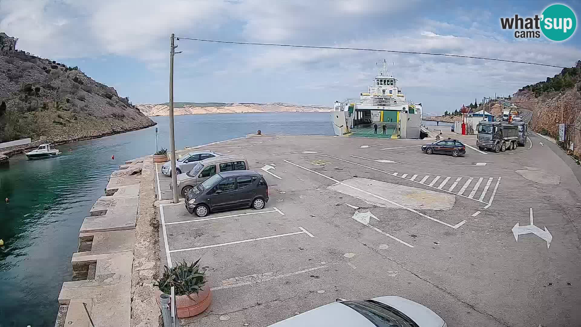 Webcam Prizna ferry port to Pag island