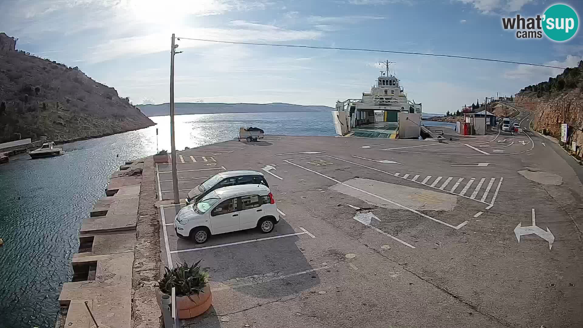 Web kamera trajektna luka Prizna – prema otoku Pag