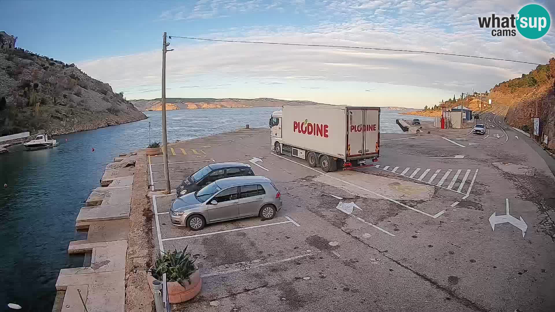 Webcam port de ferry de Prizna – vers l’île de Pag