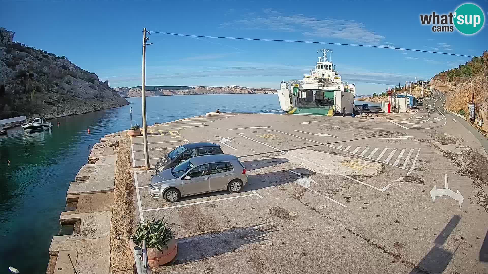 Webcam Prizna ferry port to Pag island