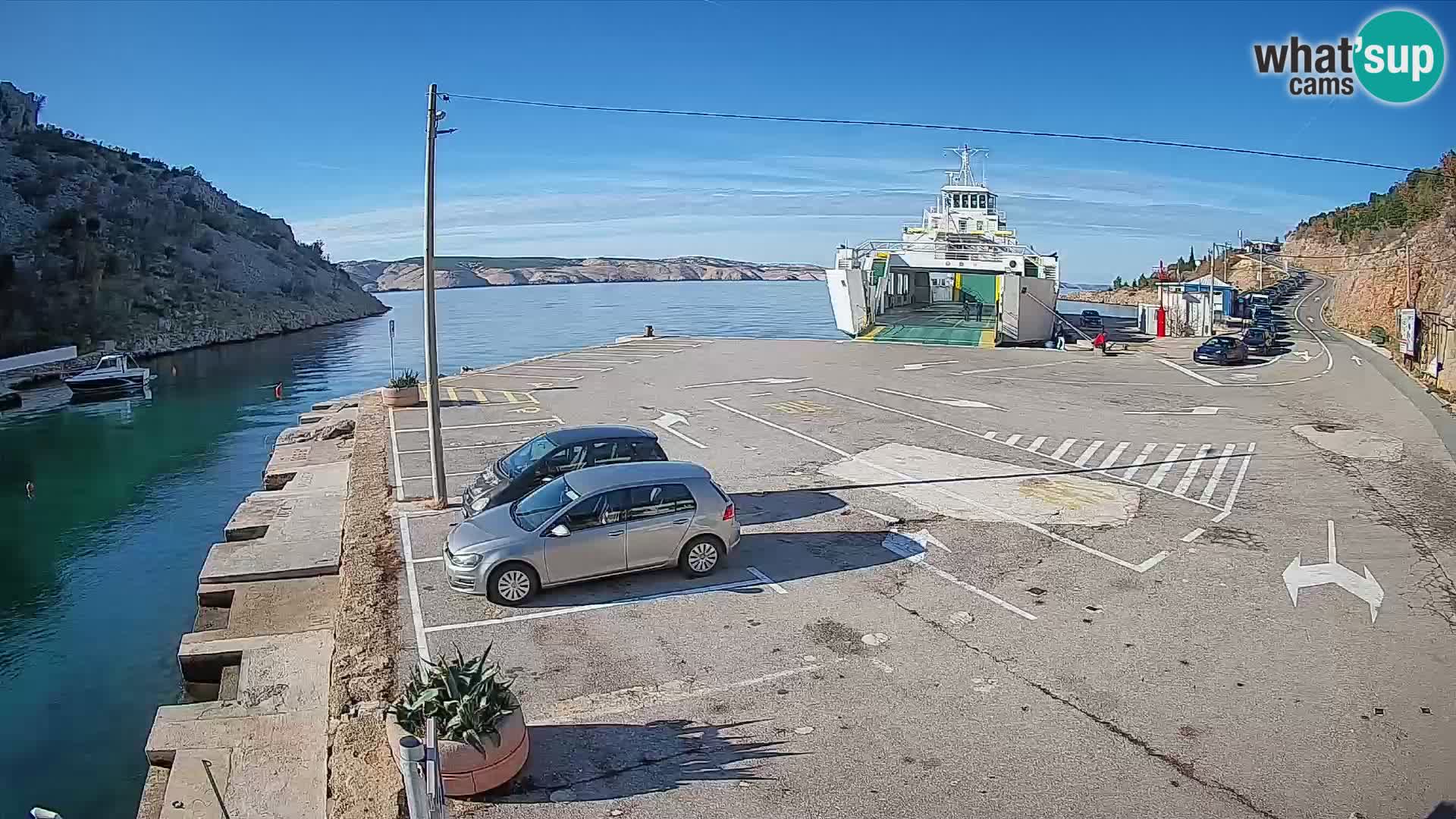 Webcam Prizna ferry port to Pag island