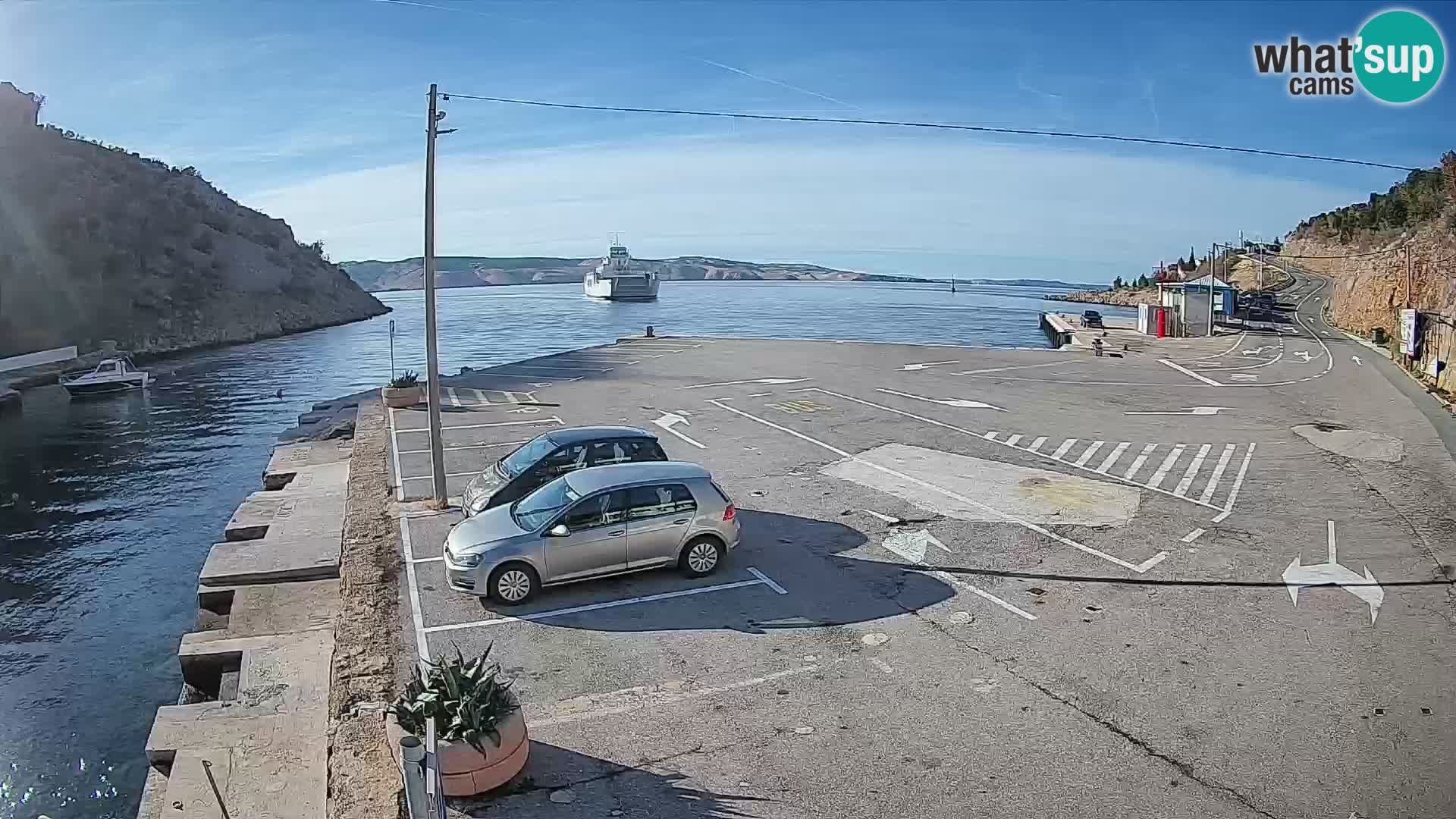 Webcam Prizna ferry port to Pag island