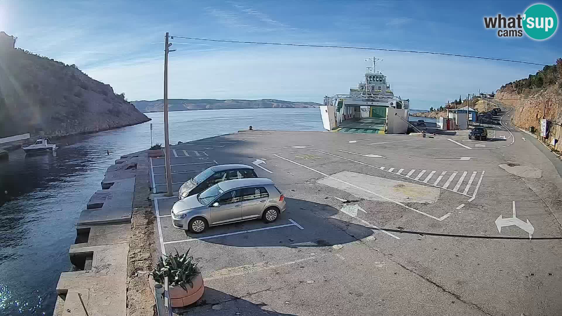Webcam Prizna ferry port to Pag island
