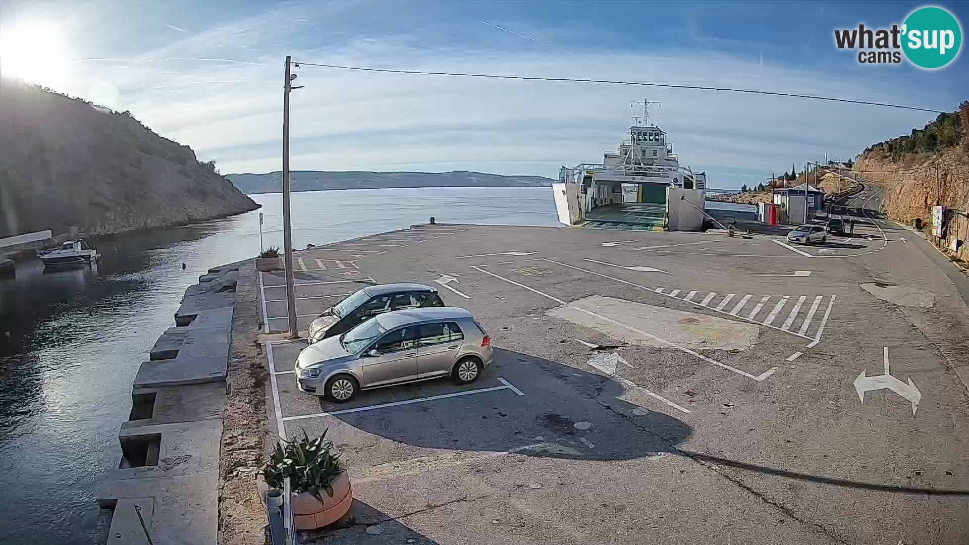 Webcam Prizna ferry port to Pag island
