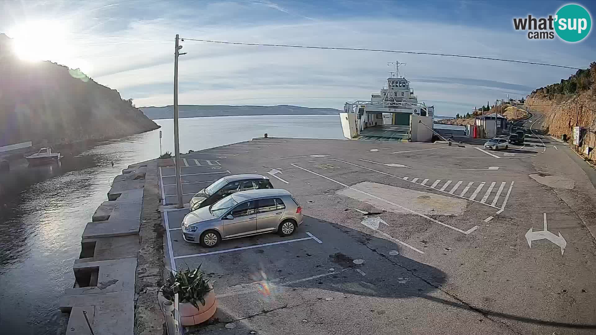 Webcam Prizna ferry port to Pag island