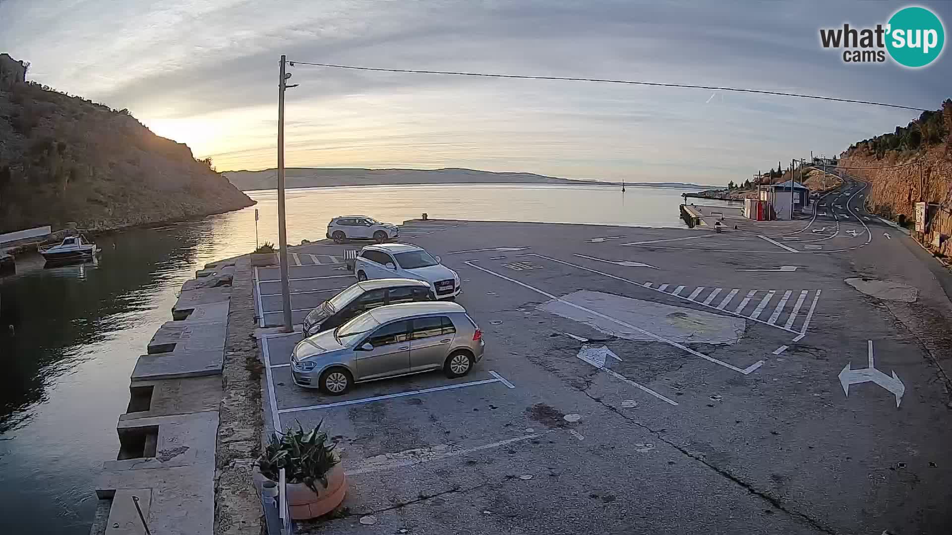 Webcam port de ferry de Prizna – vers l’île de Pag