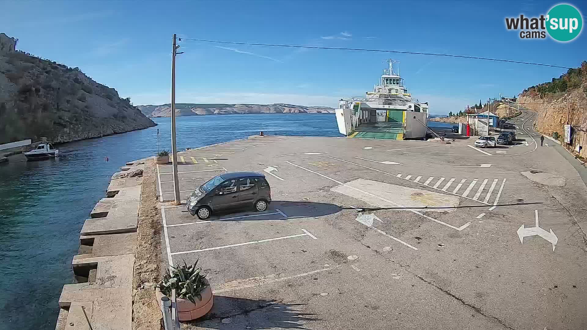 Webcam Prizna ferry port to Pag island
