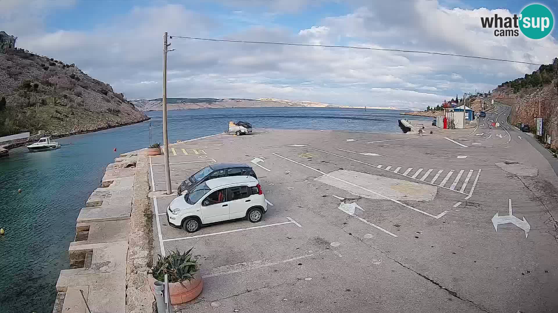 Webcam Prizna ferry port to Pag island