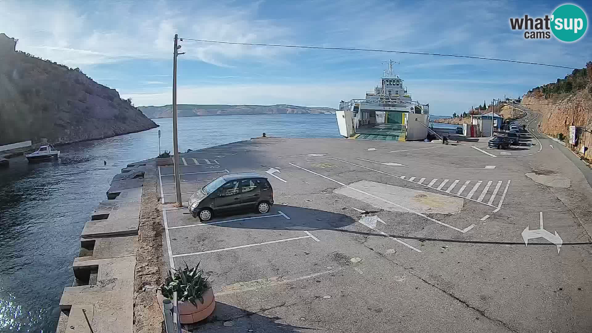 Web kamera trajektna luka Prizna – prema otoku Pag