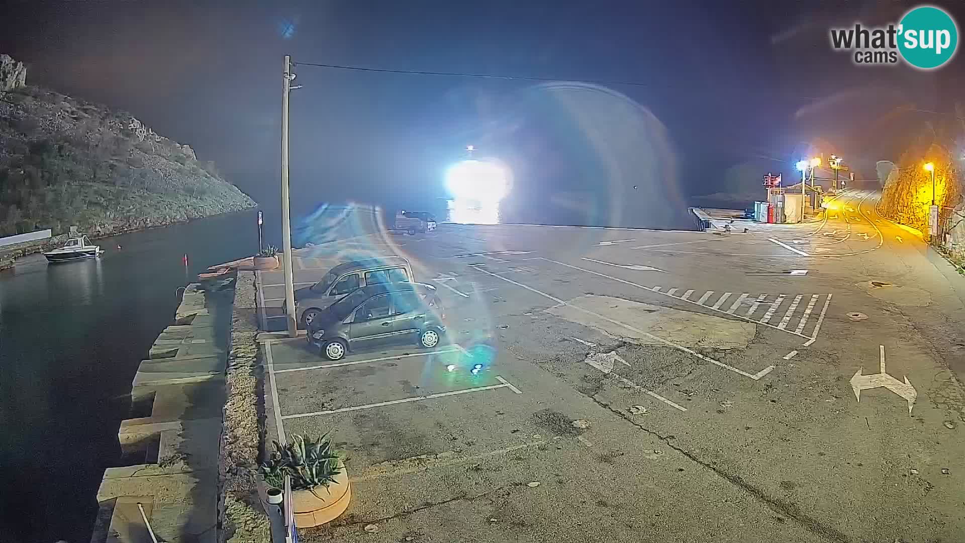 Webcam Prizna ferry port to Pag island