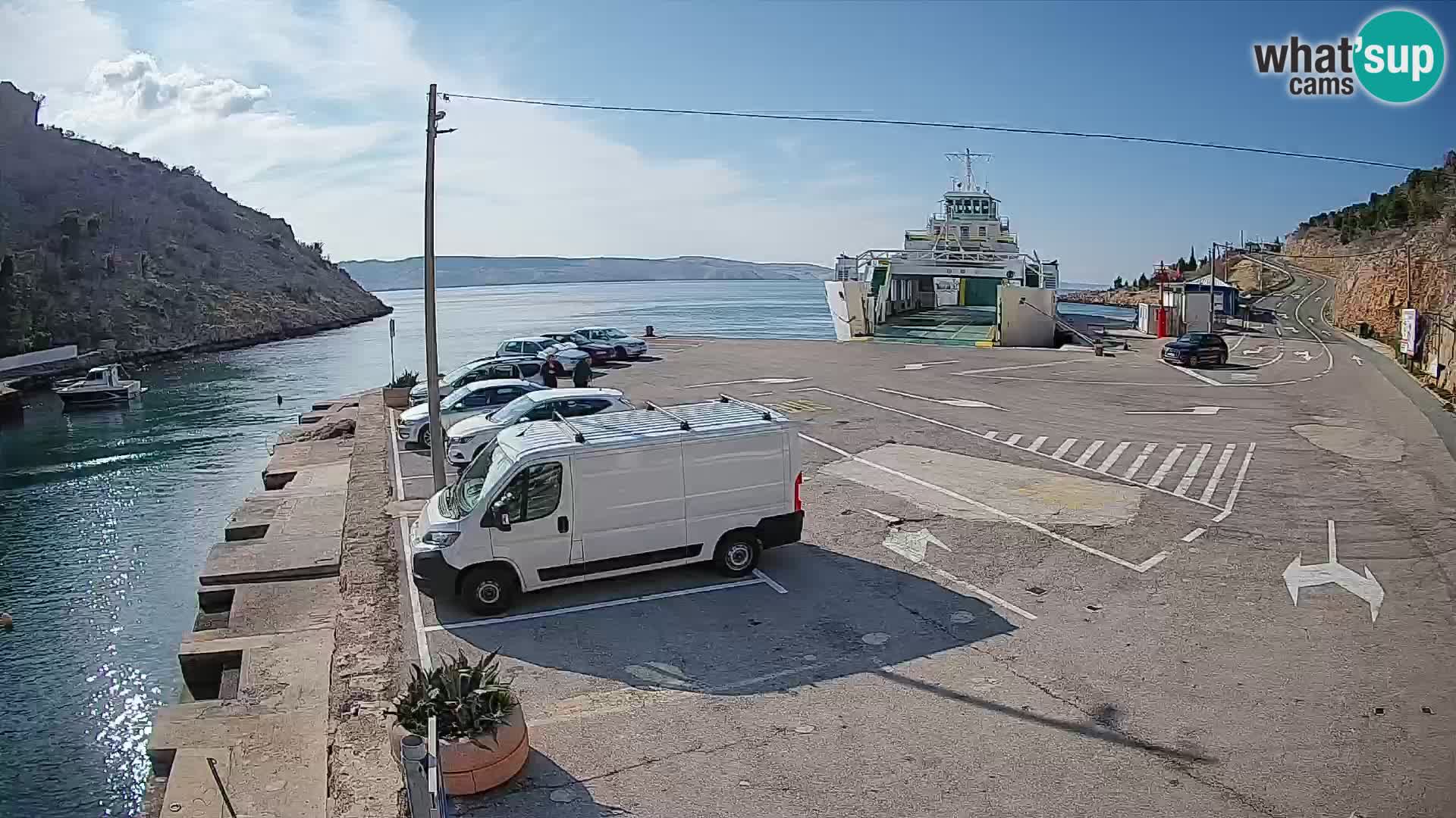 Web kamera trajektna luka Prizna – prema otoku Pag