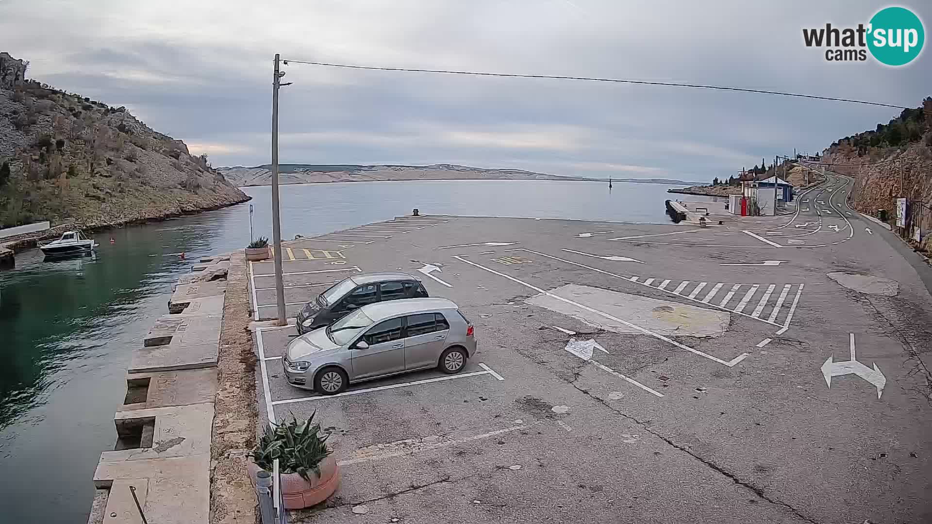 Webcam port de ferry de Prizna – vers l’île de Pag