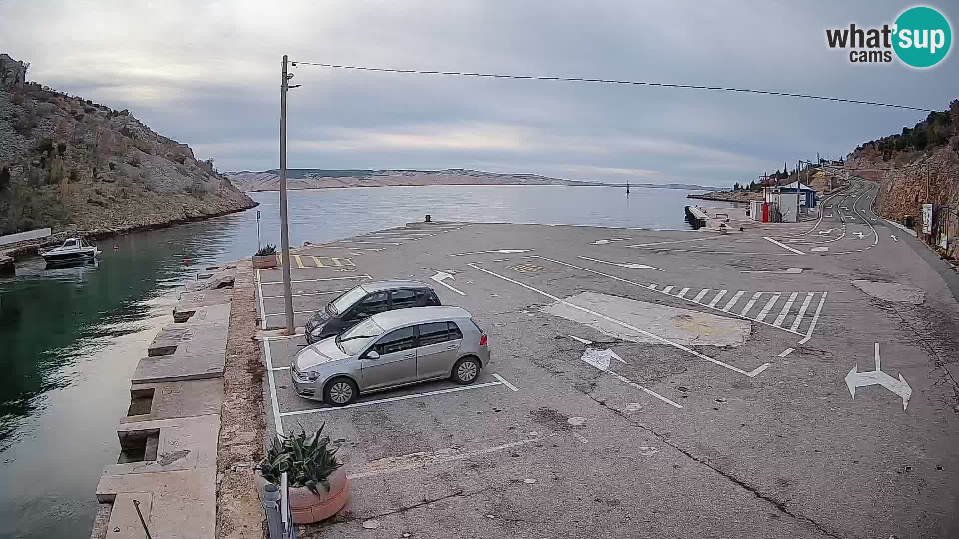 Webcam port de ferry de Prizna – vers l’île de Pag