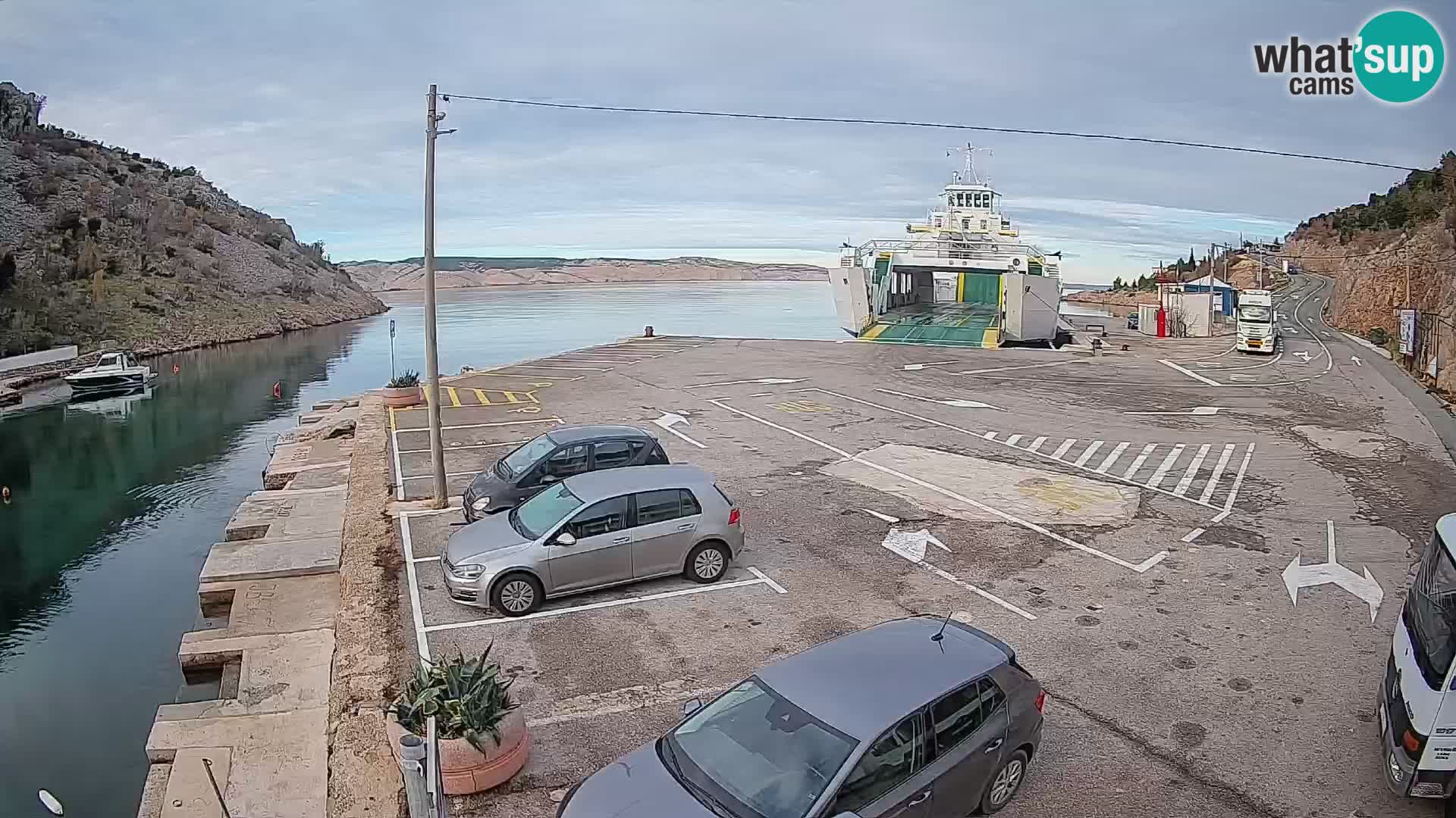 Webcam Fährhafen Prizna – zur Insel Pag