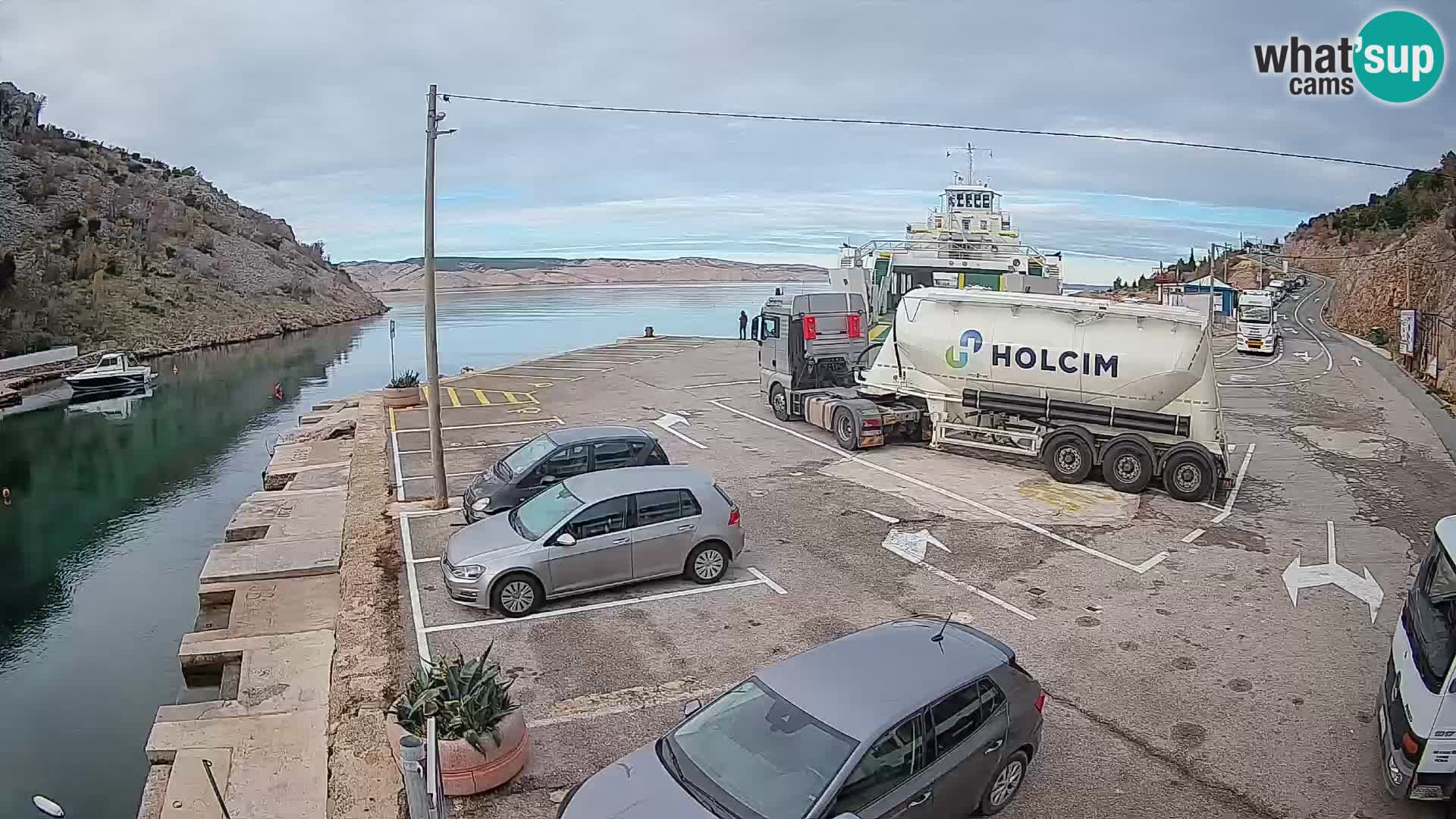 Webcam port de ferry de Prizna – vers l’île de Pag