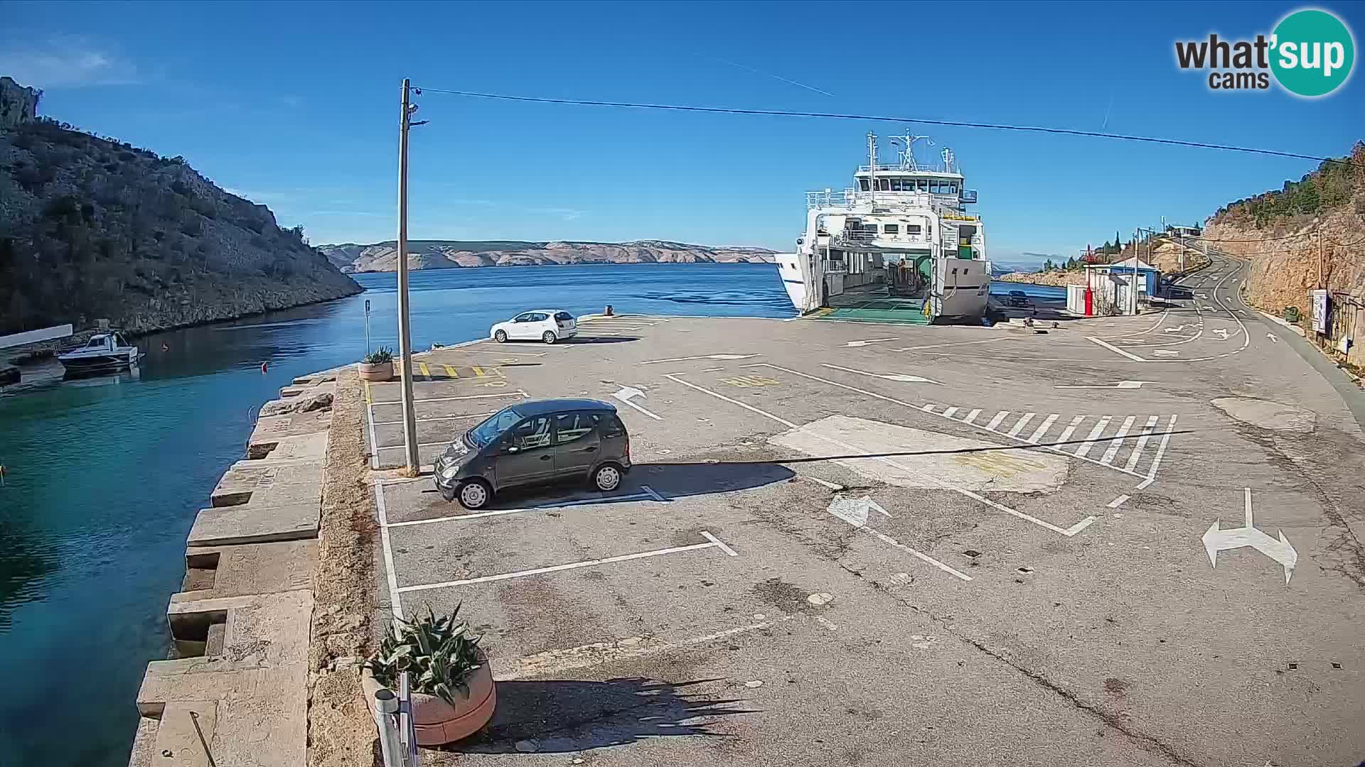 Webcam Prizna ferry port to Pag island