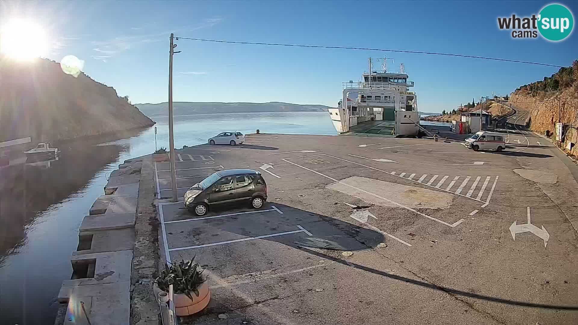 Webcam Prizna ferry port to Pag island