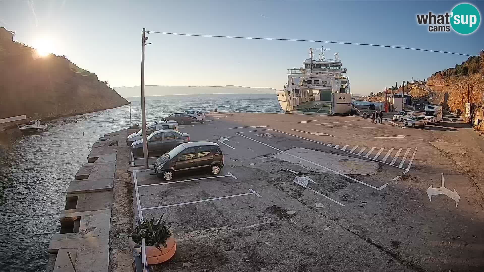 Webcam port de ferry de Prizna – vers l’île de Pag