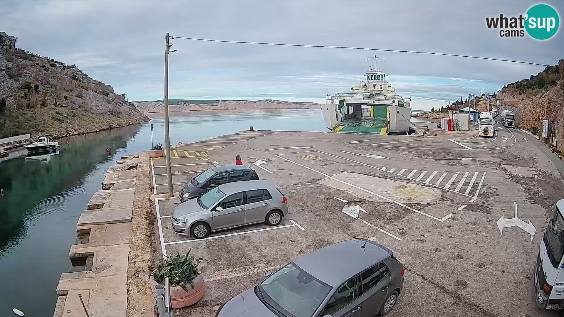 Webcam Fährhafen Prizna – zur Insel Pag