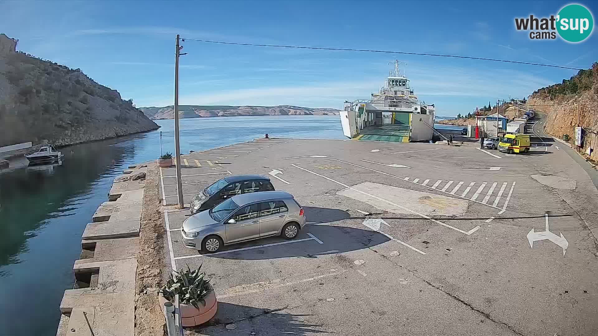 Webcam Prizna ferry port to Pag island