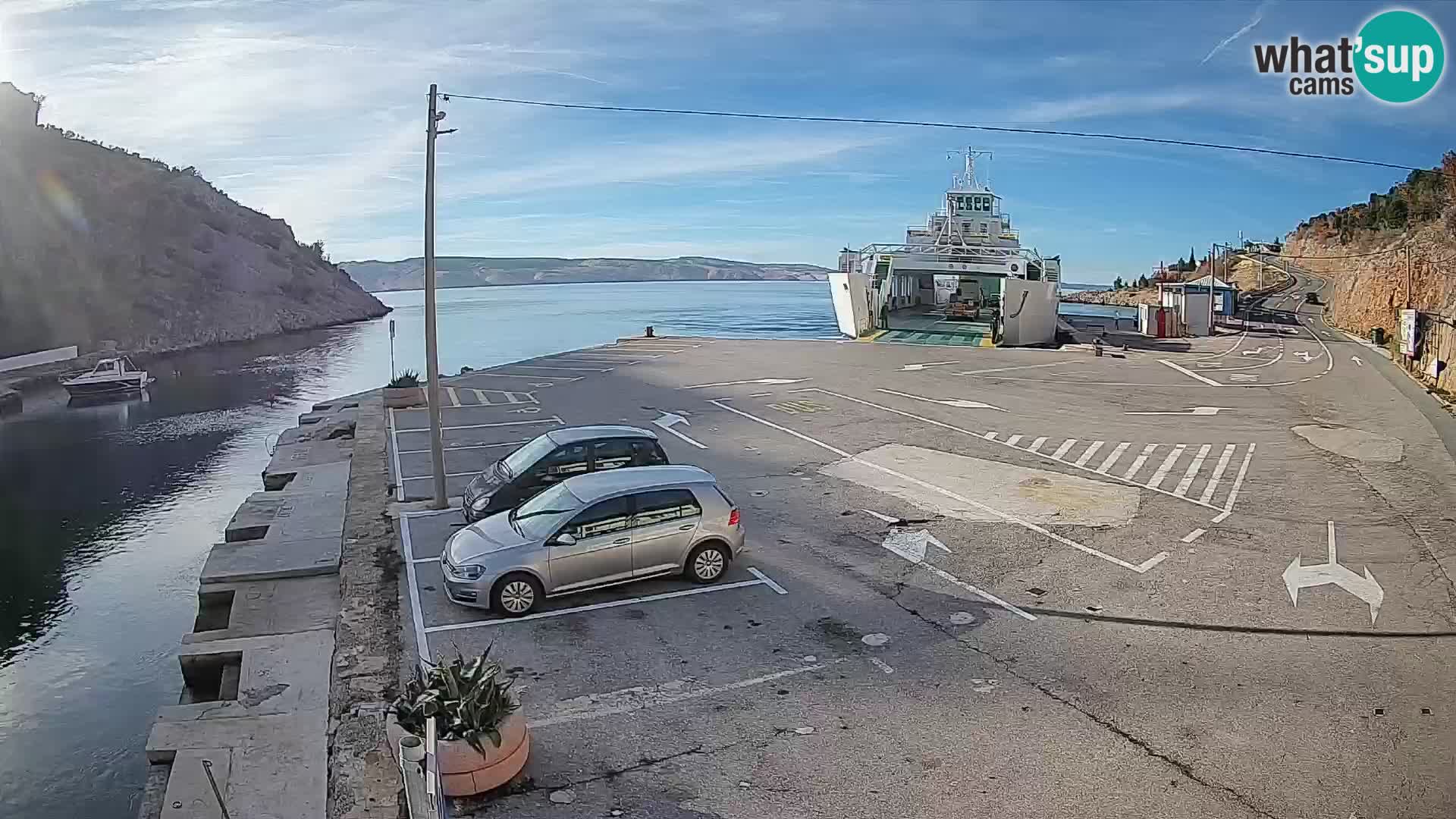 Webcam Prizna ferry port to Pag island