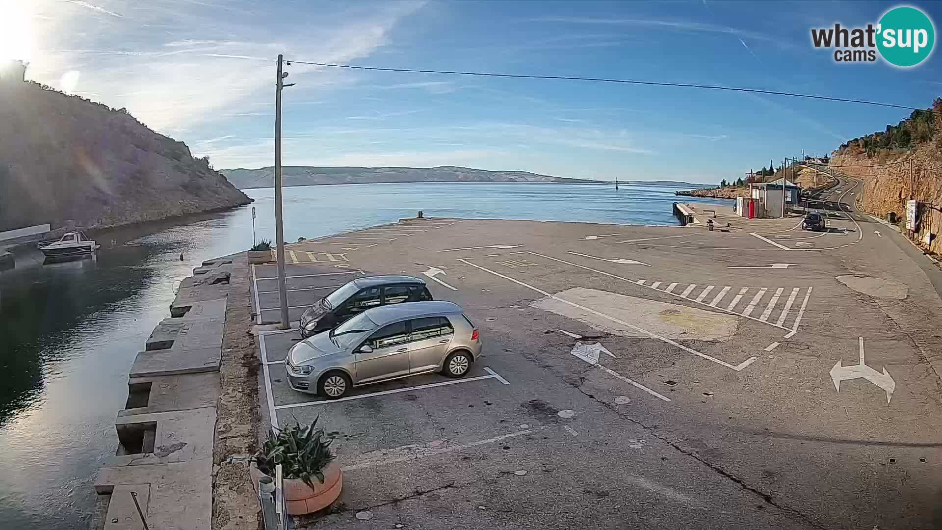 Webcam Prizna ferry port to Pag island