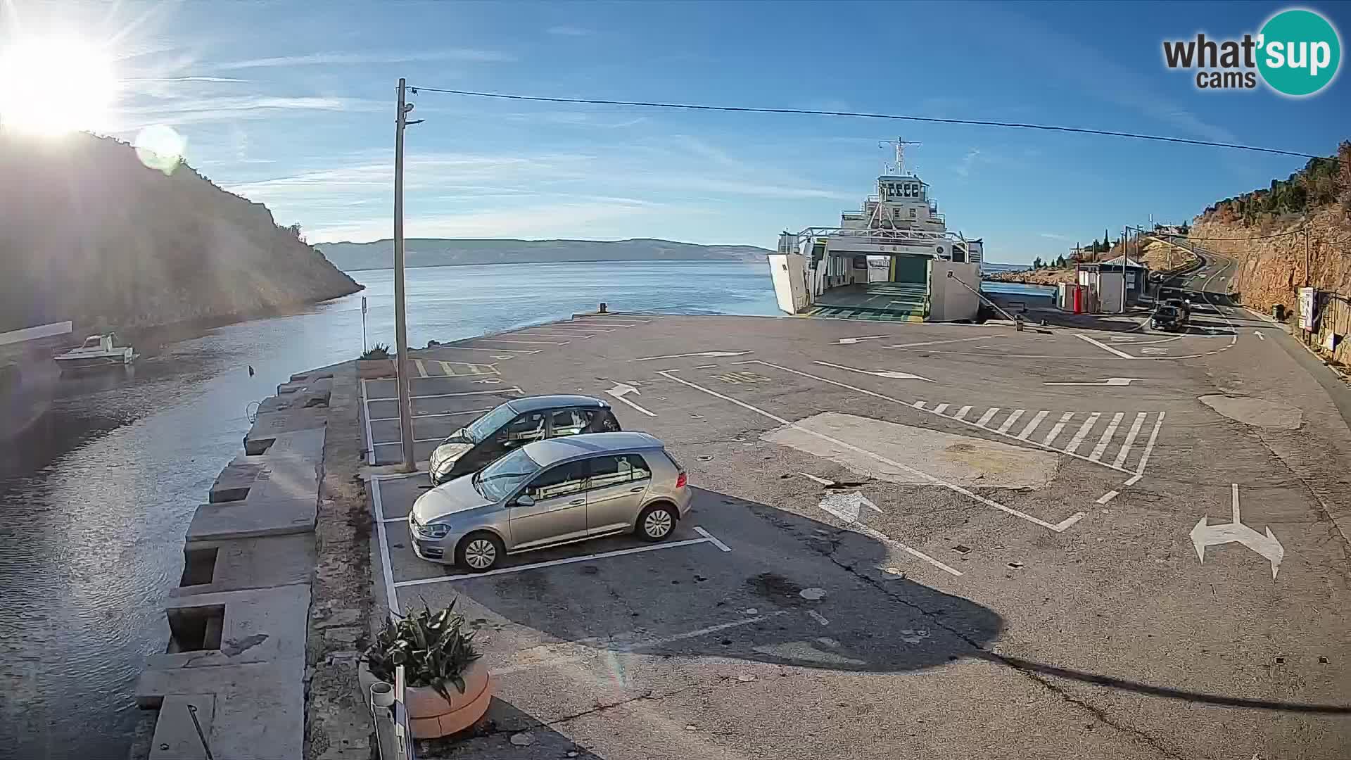 Webcam Prizna ferry port to Pag island