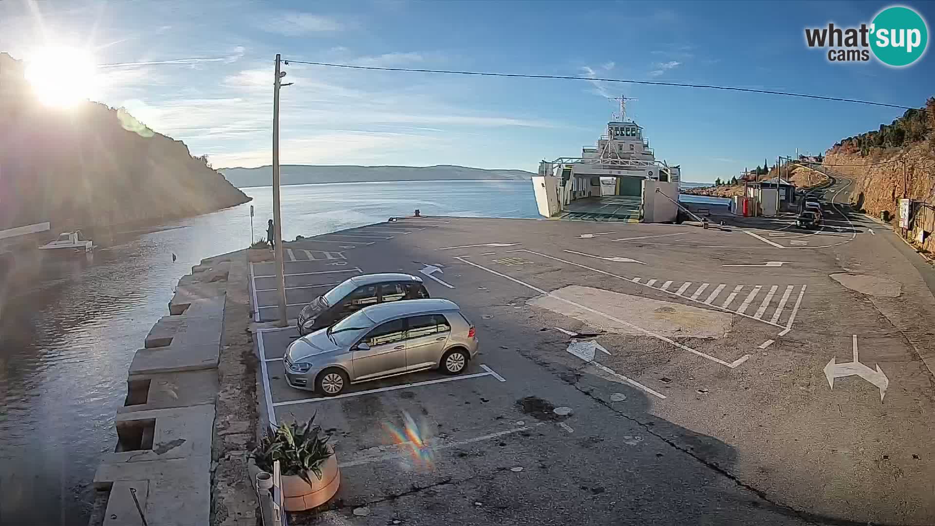 Webcam port de ferry de Prizna – vers l’île de Pag