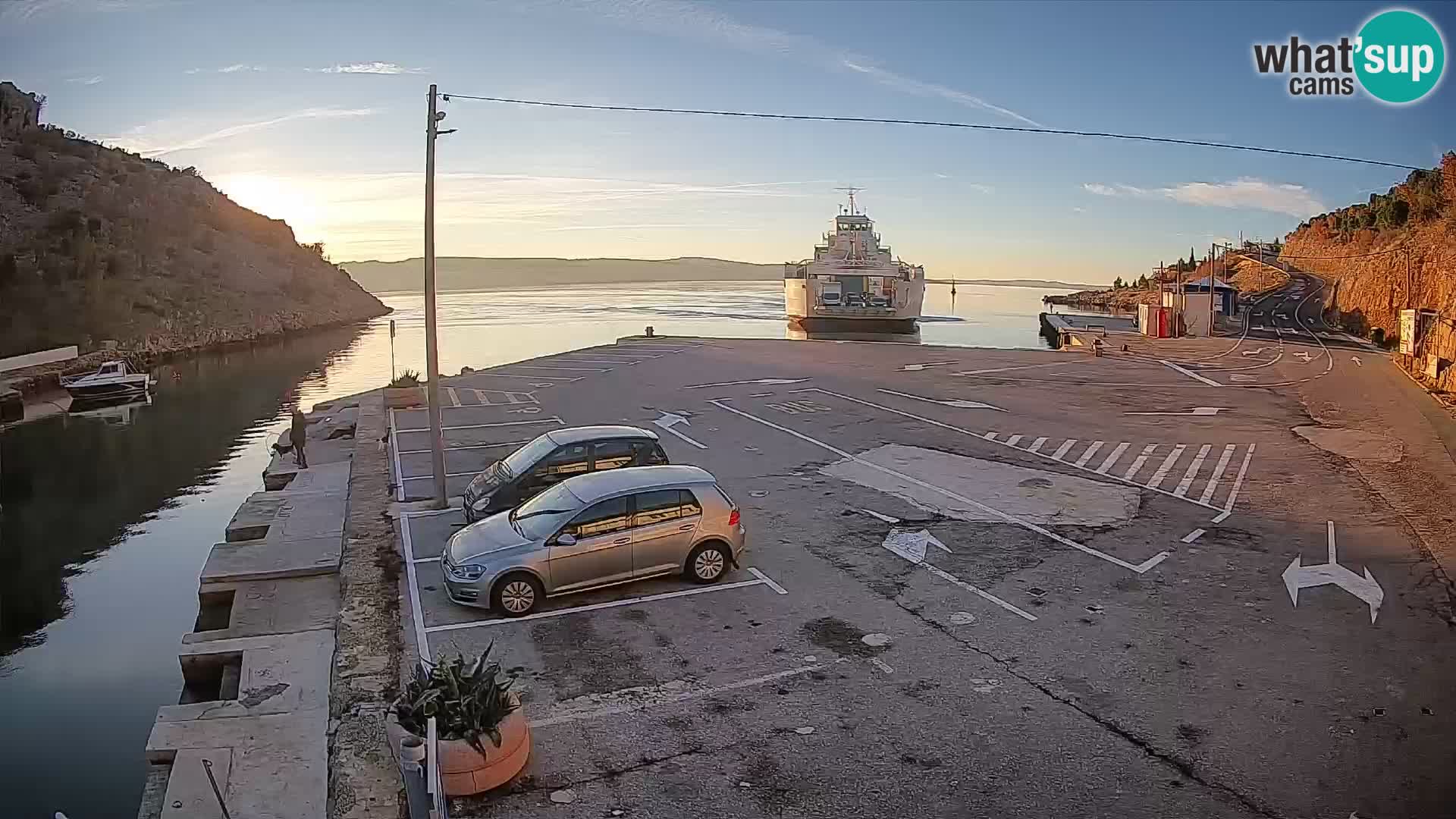 Webcam port de ferry de Prizna – vers l’île de Pag