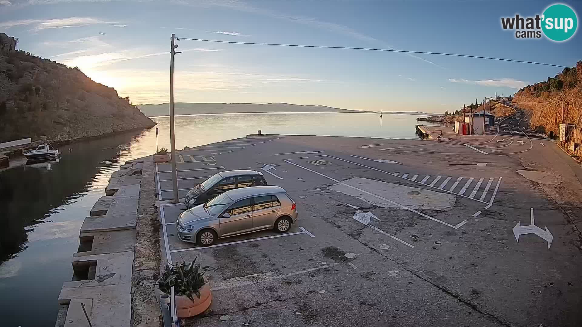 Webcam Prizna ferry port to Pag island