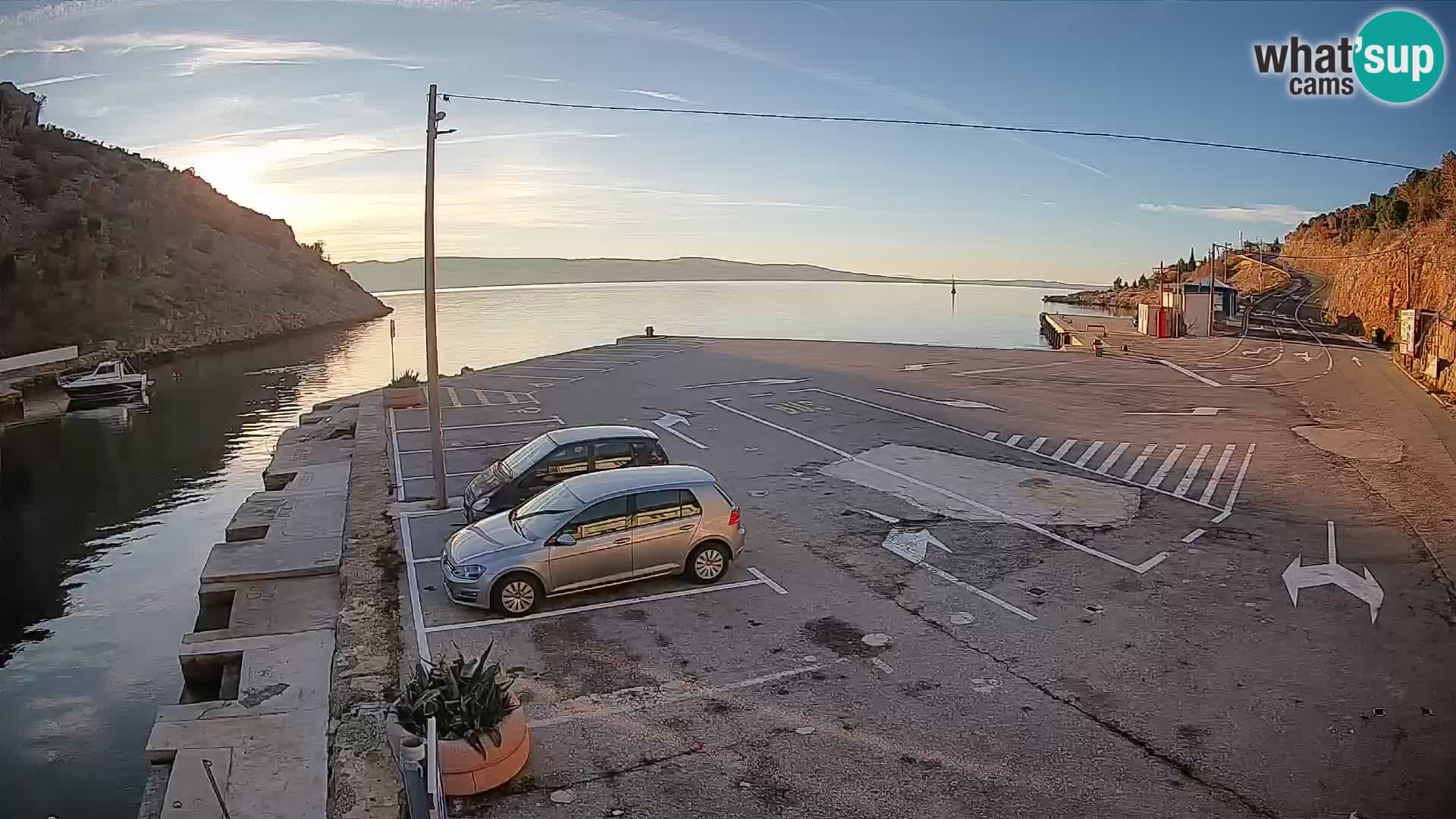 Webcam port de ferry de Prizna – vers l’île de Pag