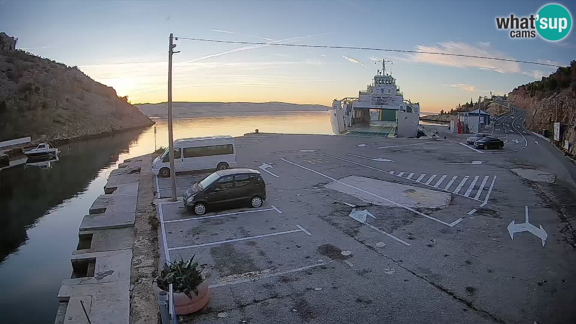 Webcam port de ferry de Prizna – vers l’île de Pag