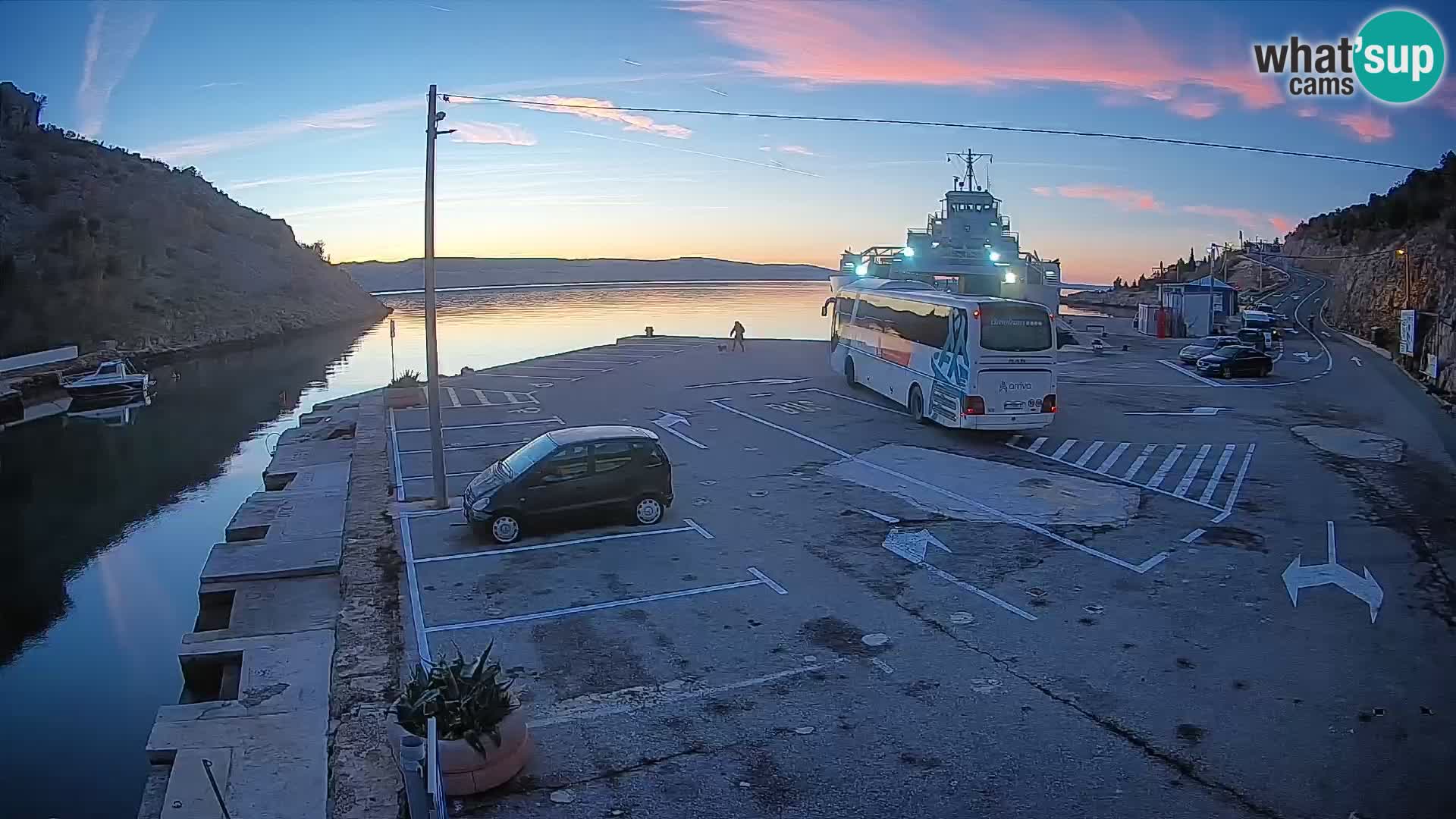 Webcam Prizna ferry port to Pag island