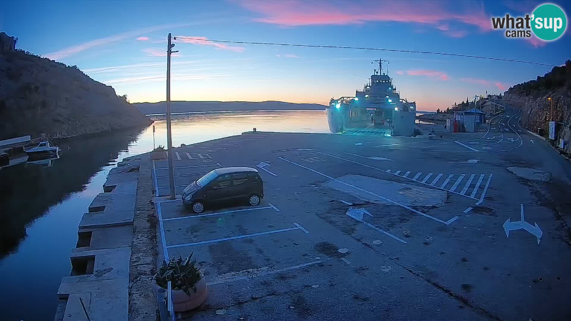 Webcam Prizna ferry port to Pag island
