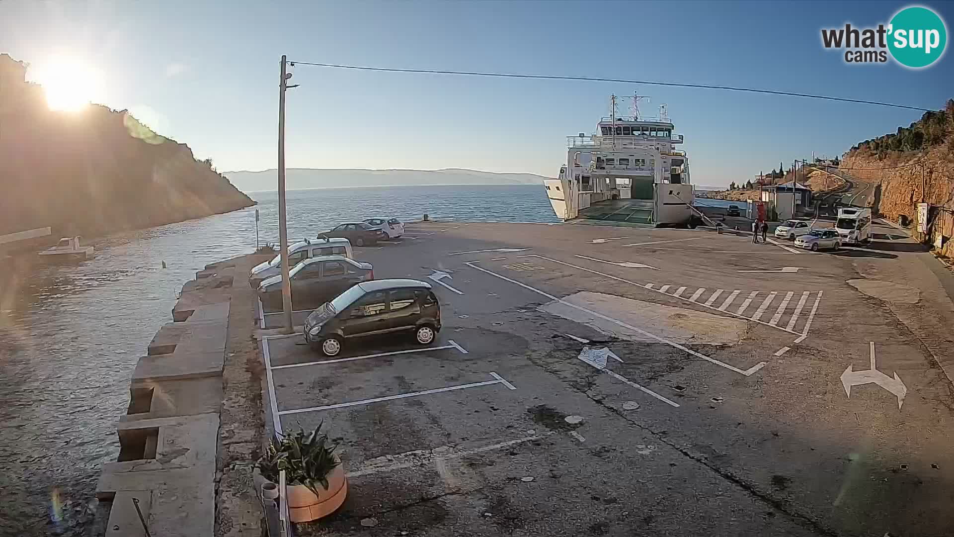 Webcam Prizna ferry port to Pag island