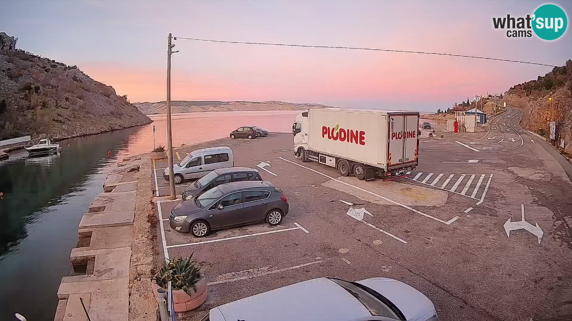Webcam Prizna ferry port to Pag island