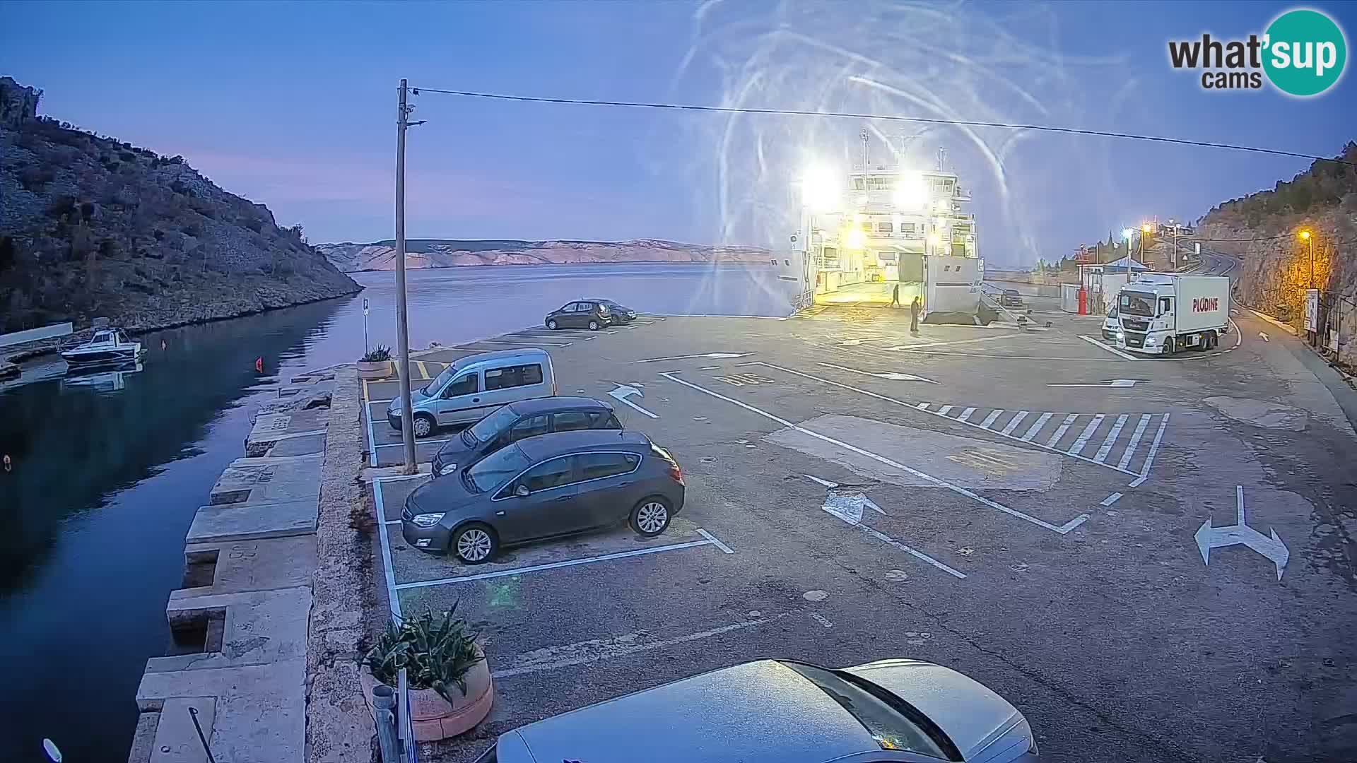 Webcam Fährhafen Prizna – zur Insel Pag