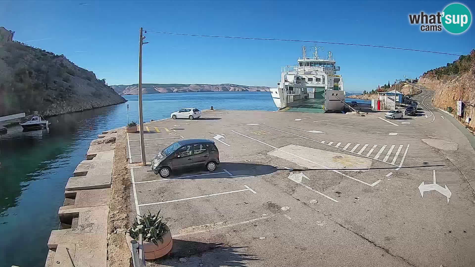 Webcam Prizna ferry port to Pag island