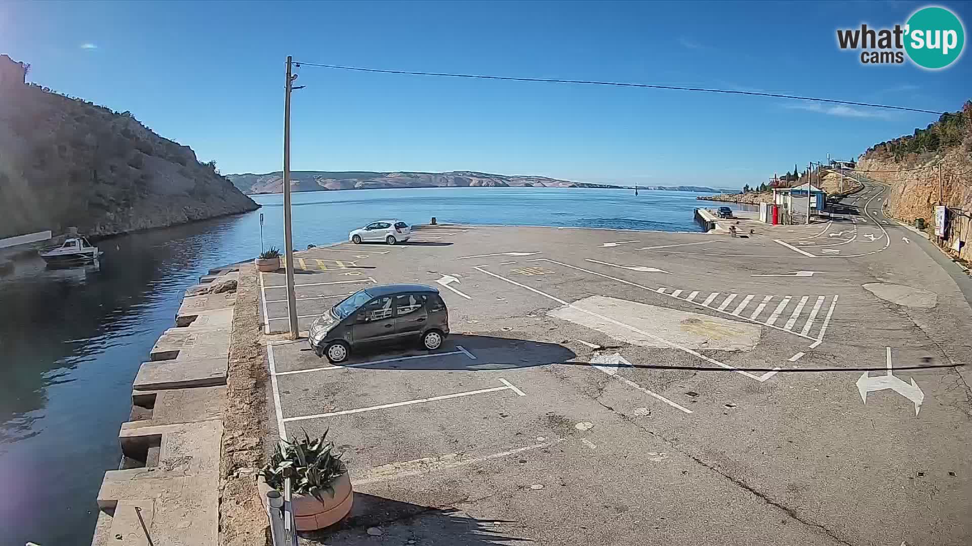 Webcam Prizna ferry port to Pag island