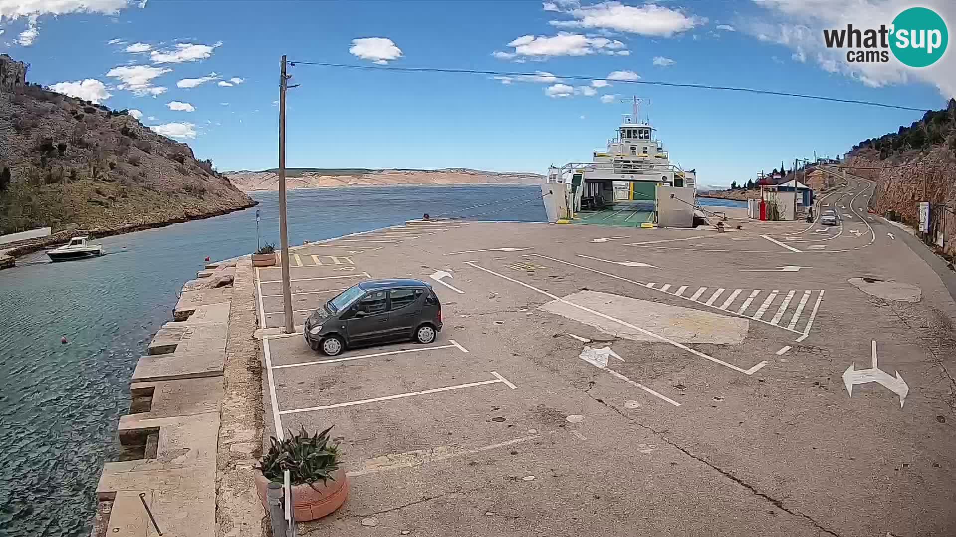 Webcam Prizna ferry port to Pag island