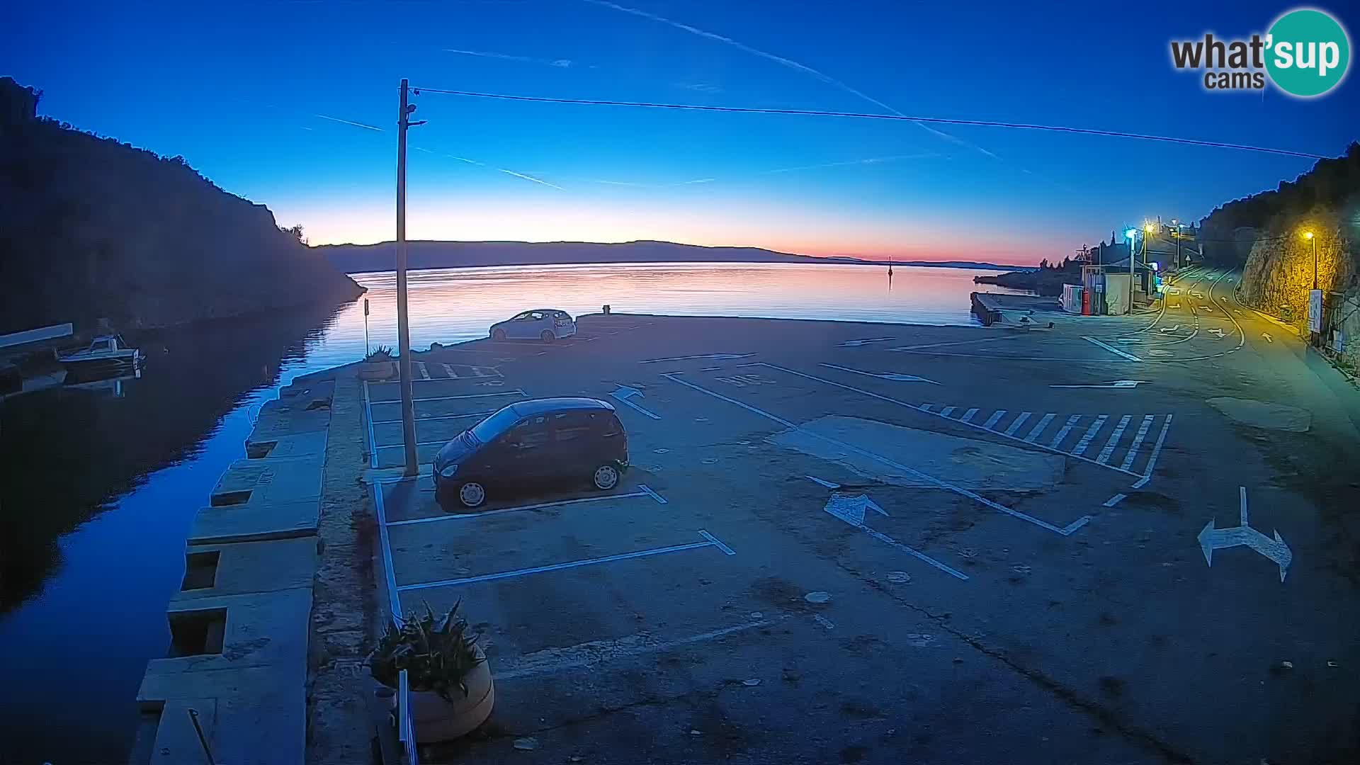 Webcam del puerto de ferris de Prizna – hacia la isla de Pag